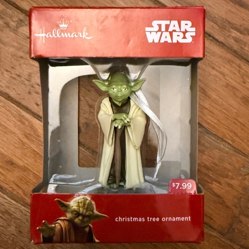Hallmark Star Wars Yoda Christmas Ornament White Box New In Box